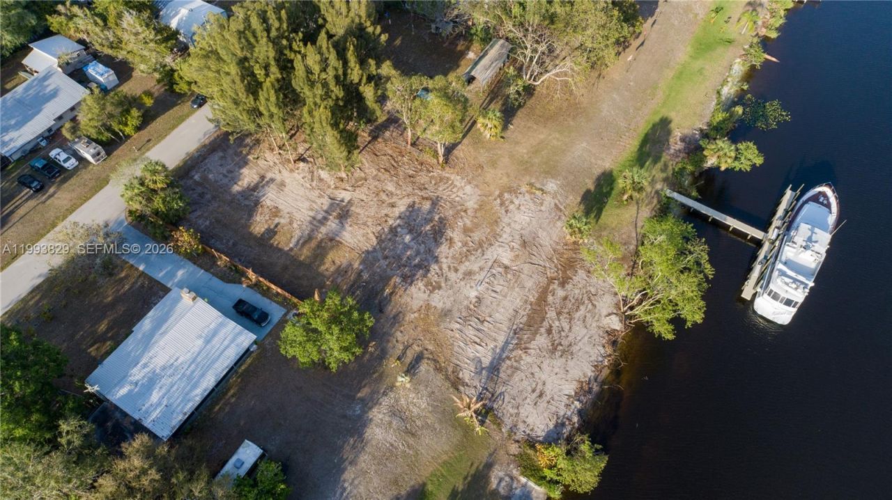 1035 W Anchor Lane, Moore Haven, FL 33471 Photo
