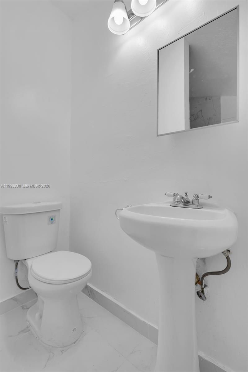 6295 SW 29th St, Unit 1, Miami, FL 33155 Photo