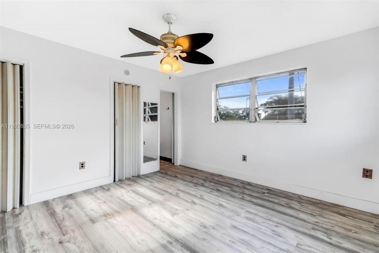 285 NE 191st St , Unit 2925, Miami, FL 33179 Photo