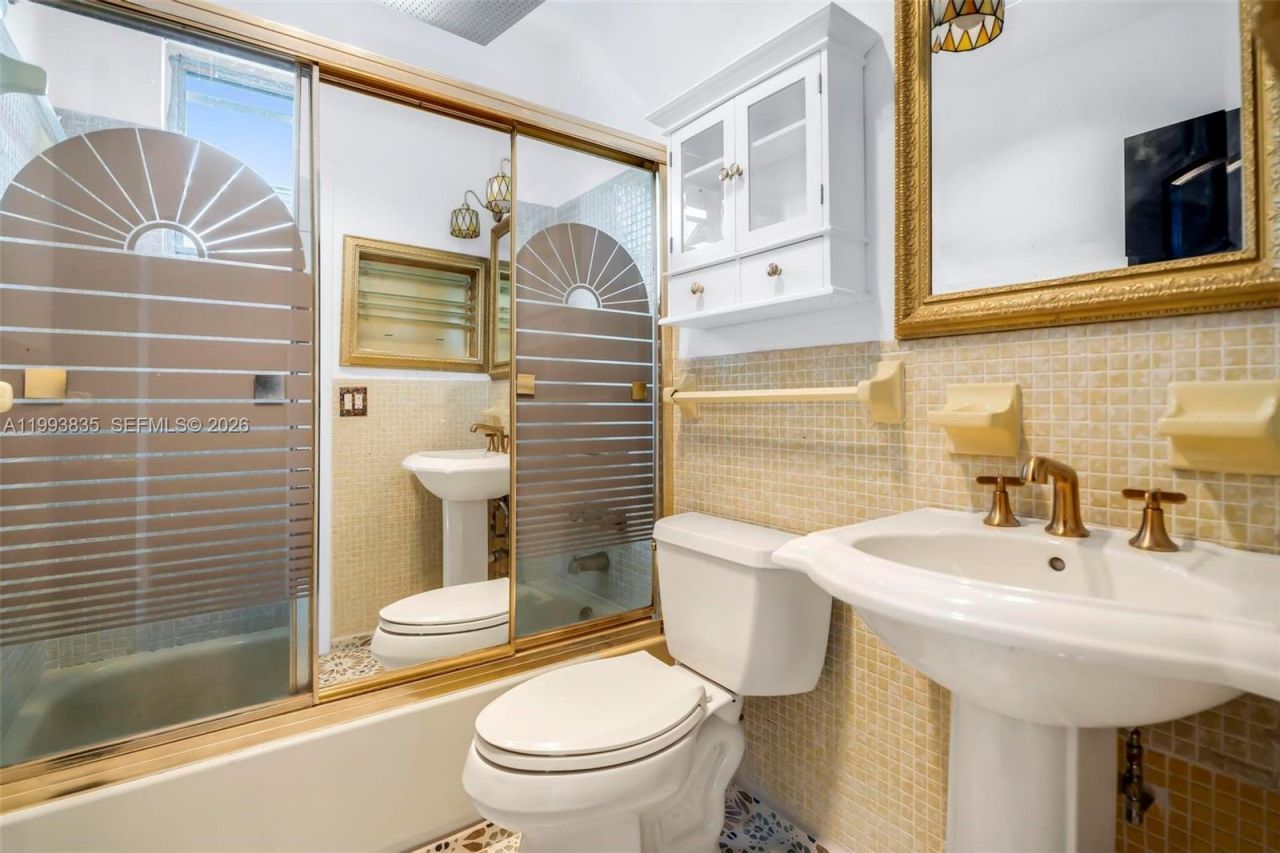 285 NE 191st St , Unit 2925, Miami, FL 33179 Photo