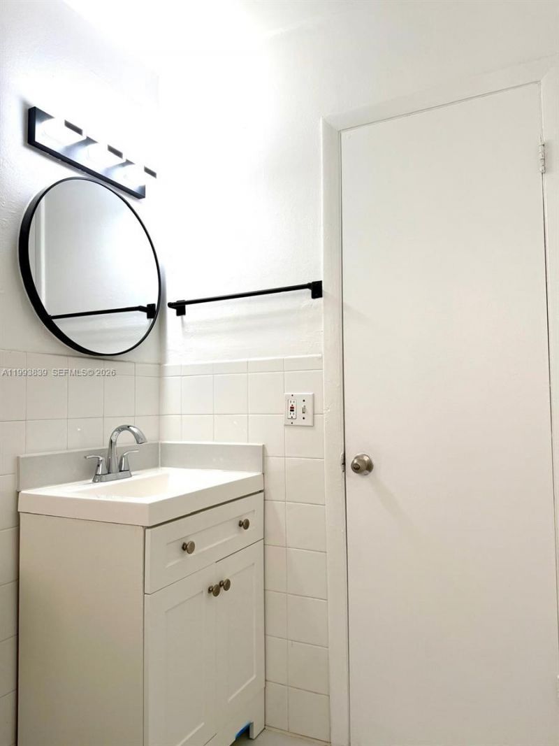 1454 SW 33rd St, Unit 1-2, Fort Lauderdale, FL 33315 Photo