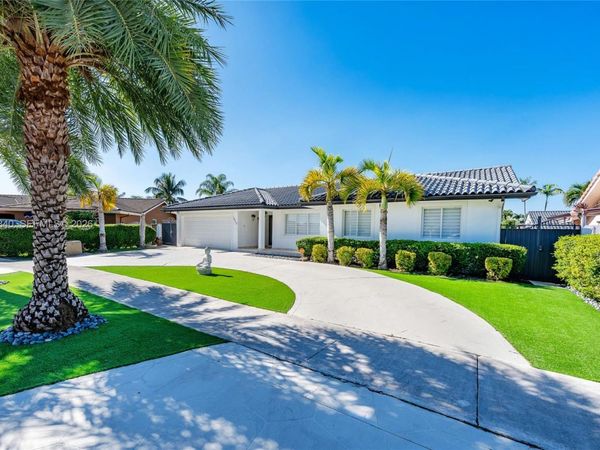 1820 SW 140th Pl, Miami, FL 33175