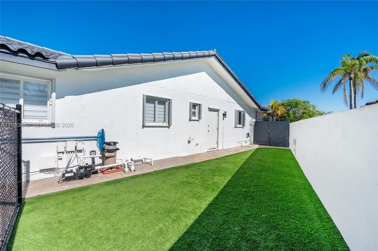 1820 SW 140th Pl, Miami, FL 33175 Photo