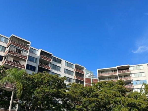 4222 Inverrary Blvd , Unit 4217, Lauderhill, FL 33319