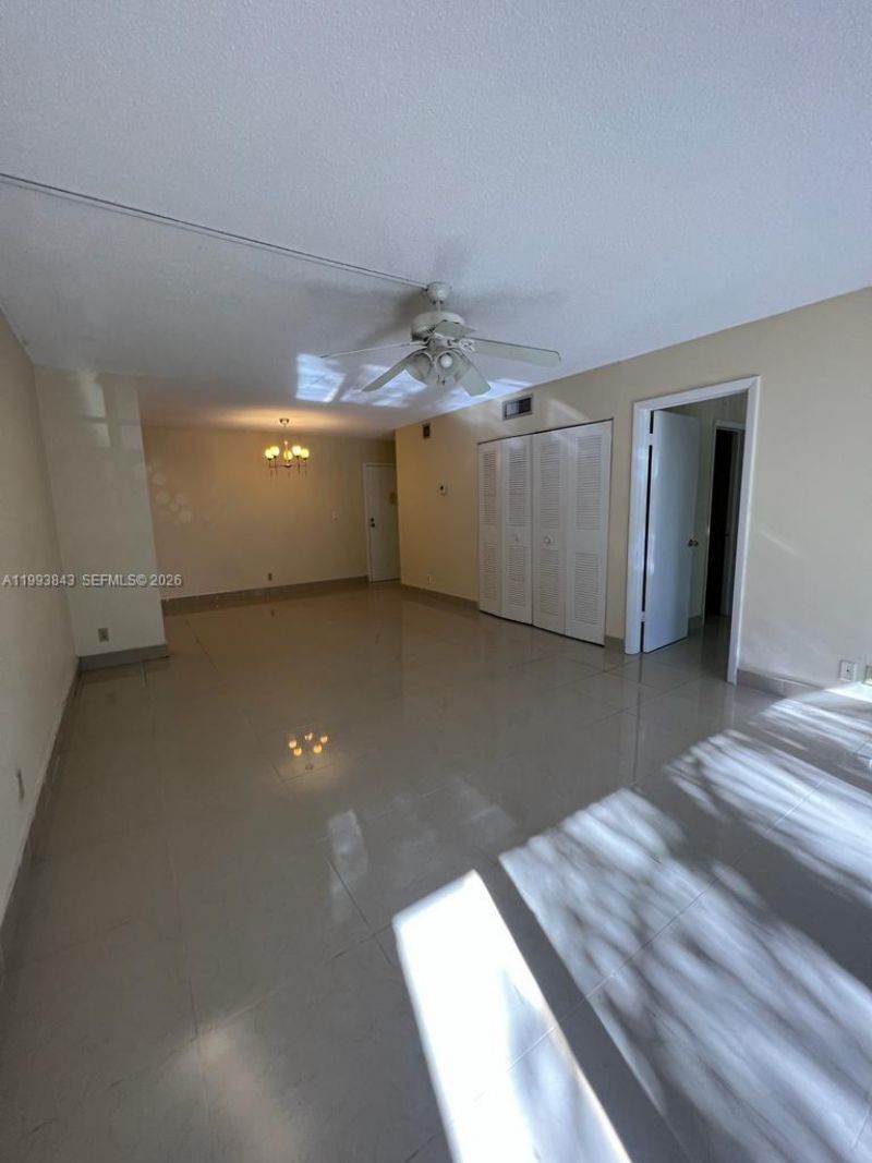4222 Inverrary Blvd , Unit 4217, Lauderhill, FL 33319 Photo