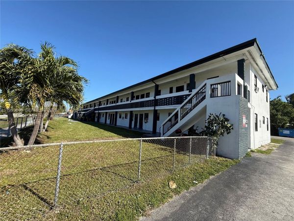 7155 NW 17th Ave, Unit 13, Miami, FL 33147