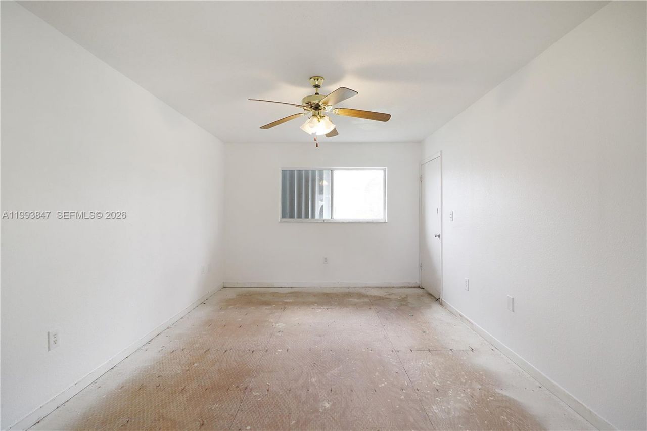 1079 SE 12th Ter, Homestead, FL 33035 Photo