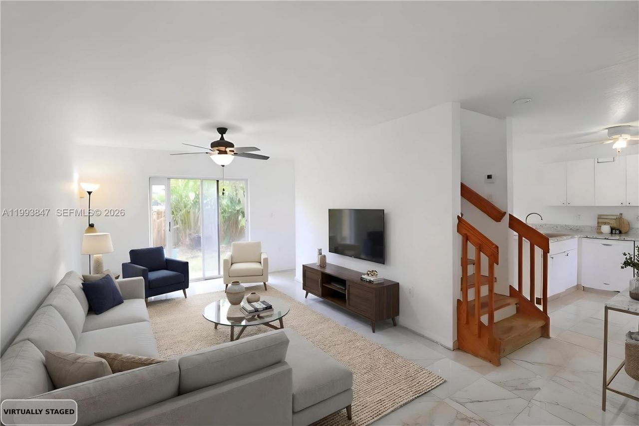 1079 SE 12th Ter, Homestead, FL 33035 Photo