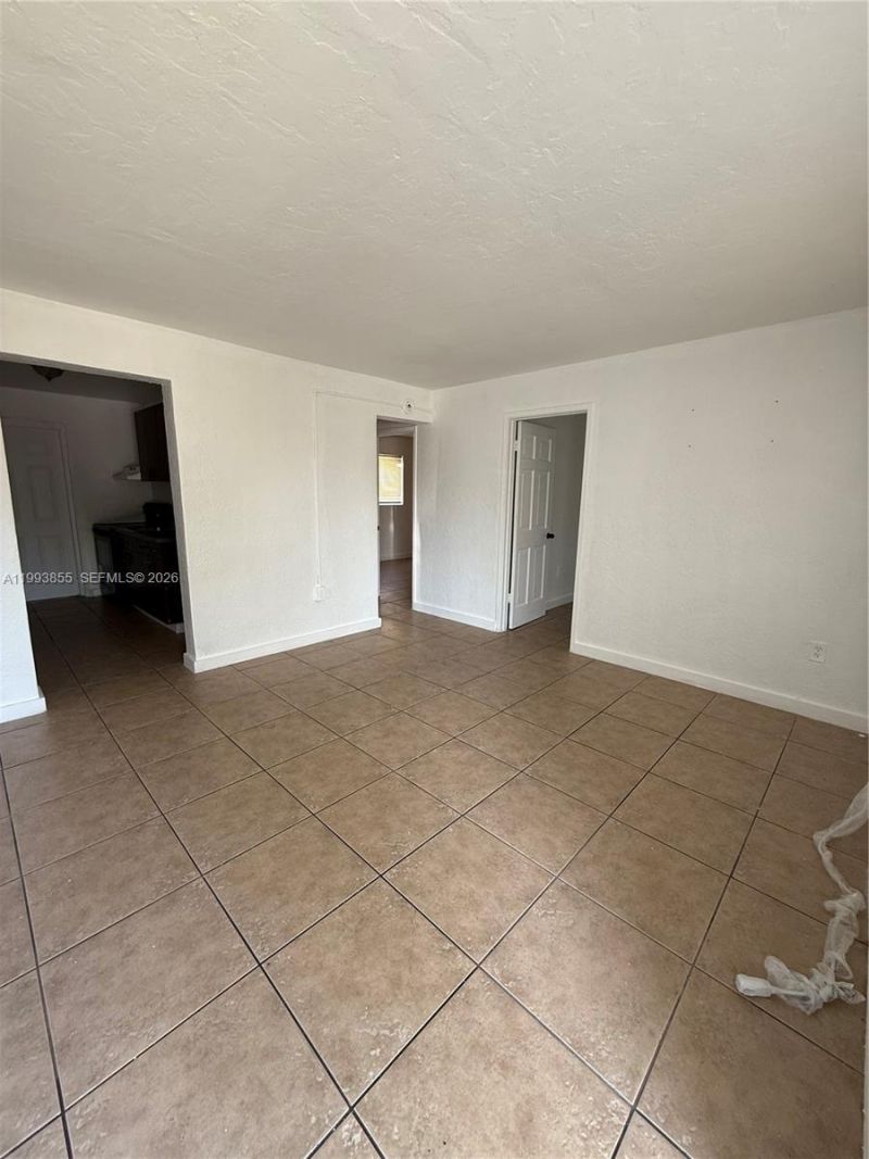 1306 NW 61st St , Unit 5, Miami, FL 33142 Photo