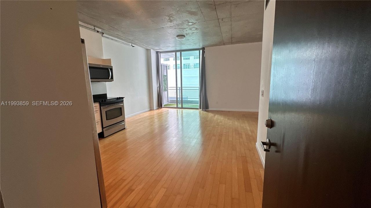 690 SW 1st Ct, Unit 1128, Miami, FL 33130 Photo