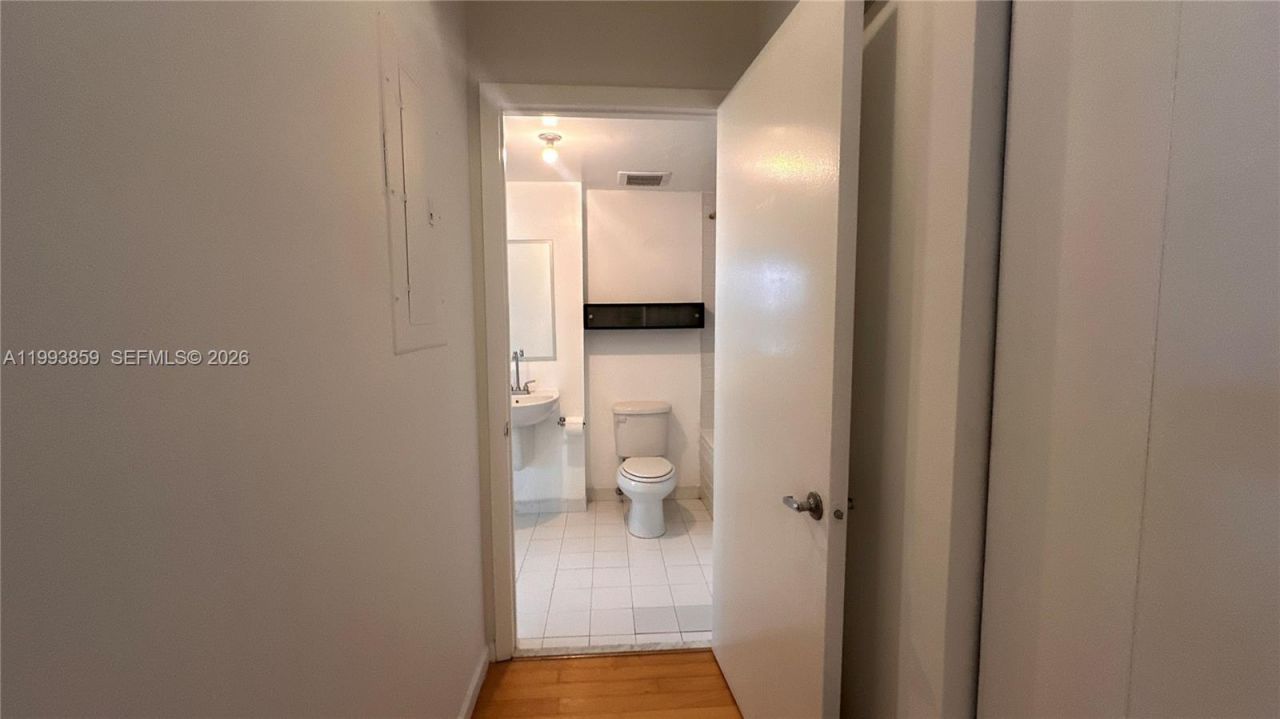 690 SW 1st Ct, Unit 1128, Miami, FL 33130 Photo