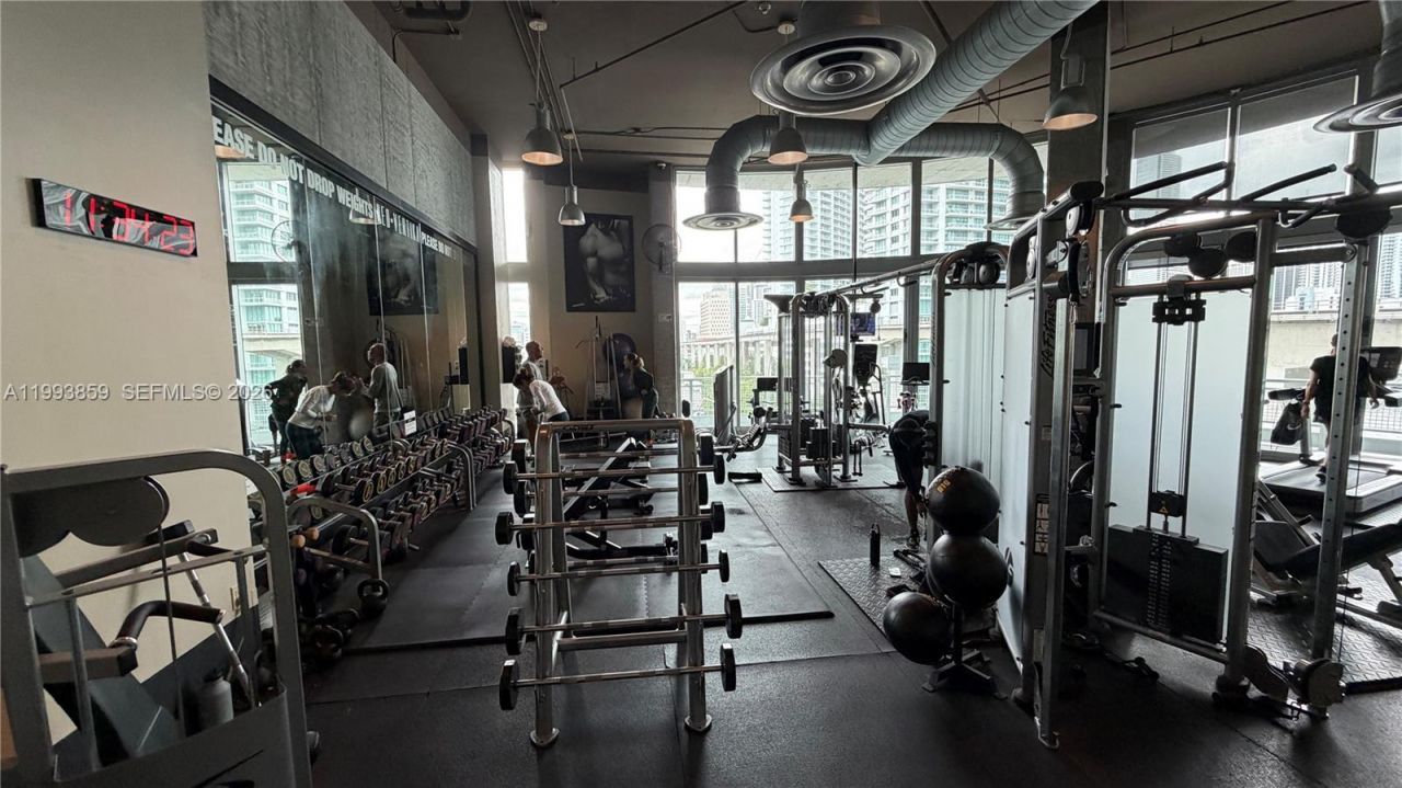 690 SW 1st Ct, Unit 1128, Miami, FL 33130 Photo