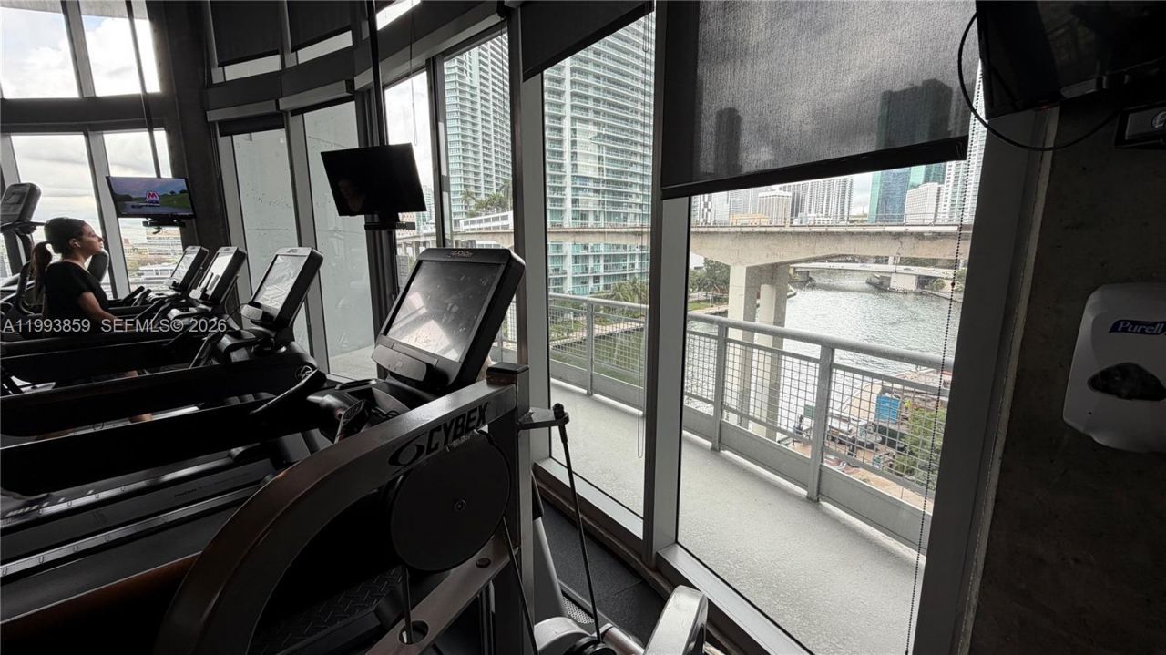 690 SW 1st Ct, Unit 1128, Miami, FL 33130 Photo