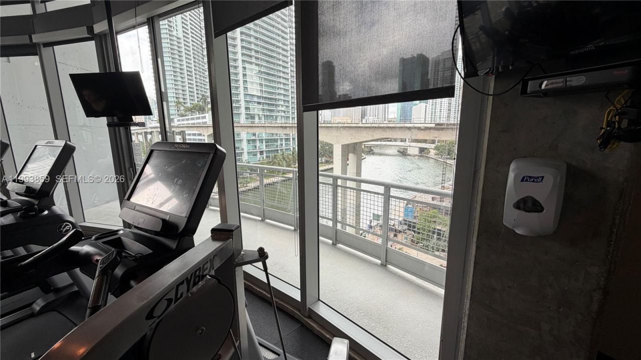 690 SW 1st Ct, Unit 1128, Miami, FL 33130 Photo