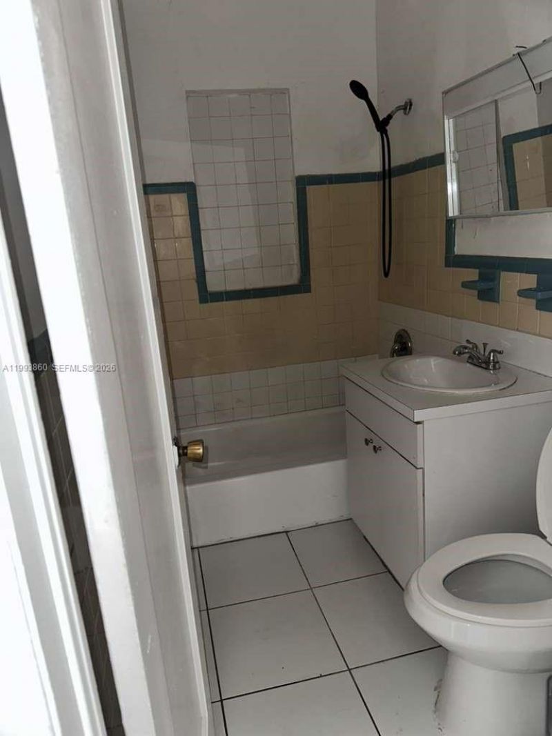 576 NW 147th St, Unit 576, Miami, FL 33168 Photo