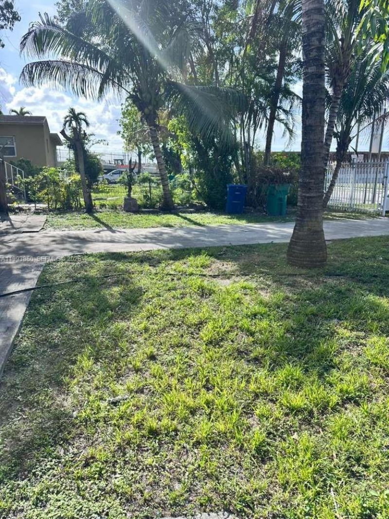 576 NW 147th St, Unit 576, Miami, FL 33168 Photo