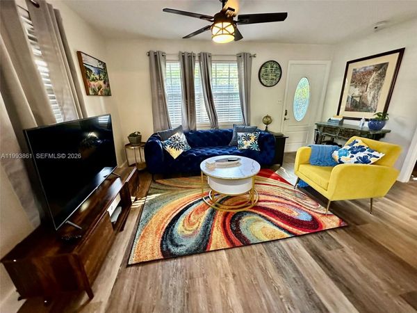 1710 NE 5th Ct , Unit 1712, Fort Lauderdale, FL 33301