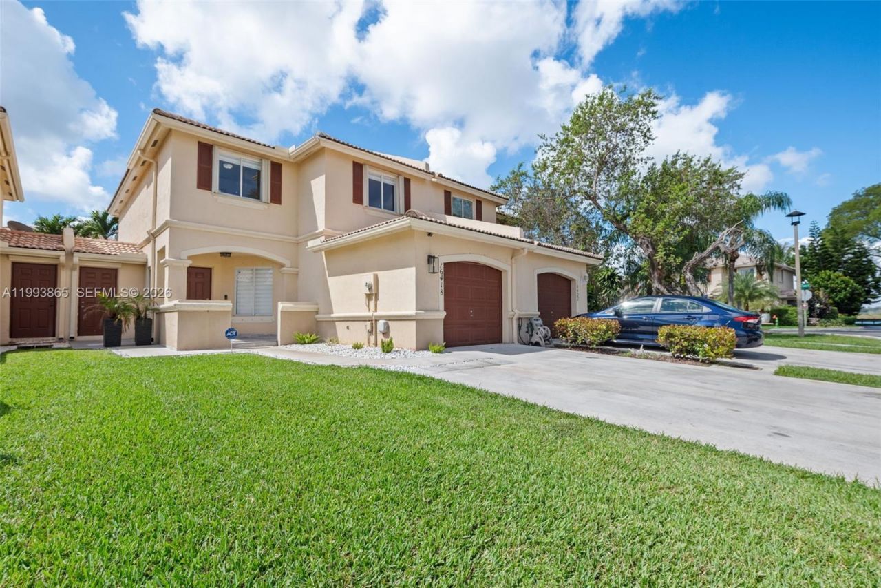 16418 SW 72nd Ter, Unit ., Miami, FL 33193 Photo