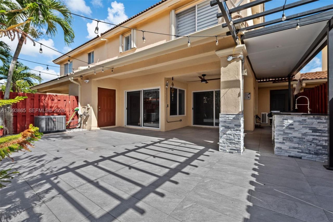 16418 SW 72nd Ter, Unit ., Miami, FL 33193 Photo