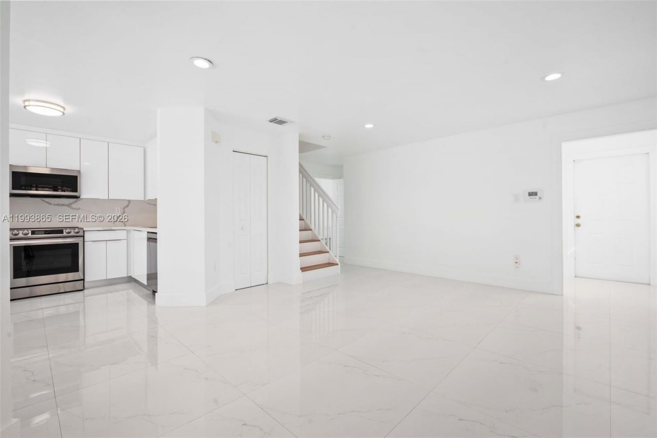 16418 SW 72nd Ter, Unit ., Miami, FL 33193 Photo