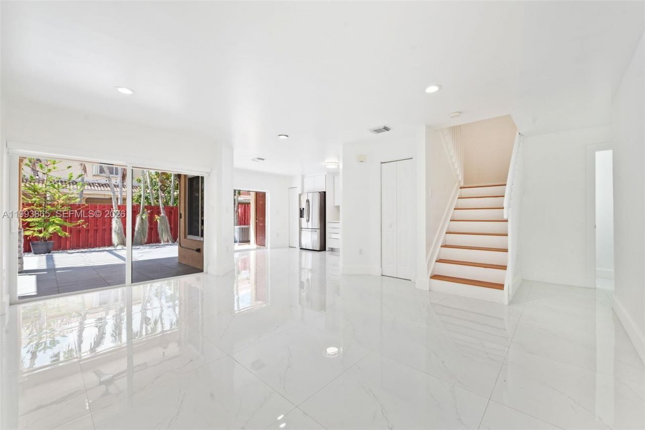 16418 SW 72nd Ter, Unit ., Miami, FL 33193 Photo