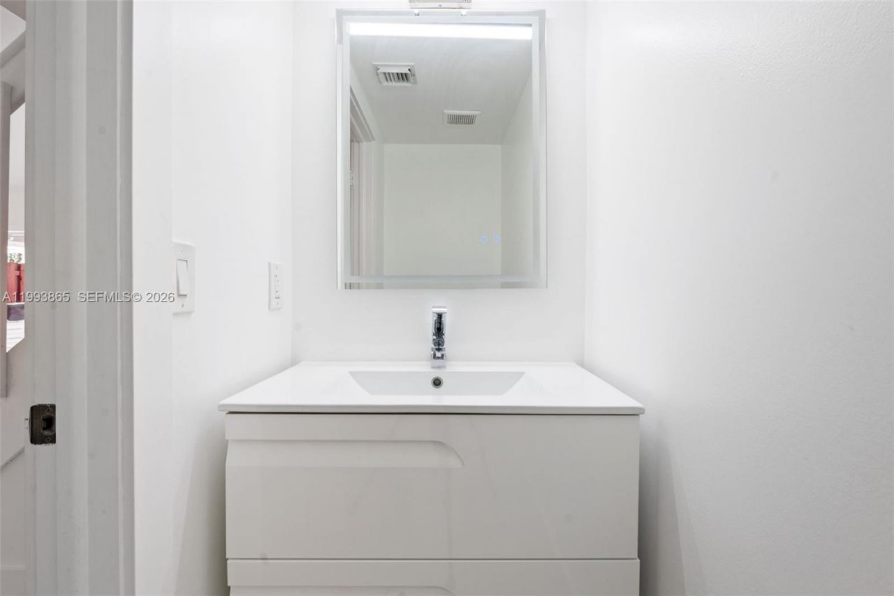 16418 SW 72nd Ter, Unit ., Miami, FL 33193 Photo