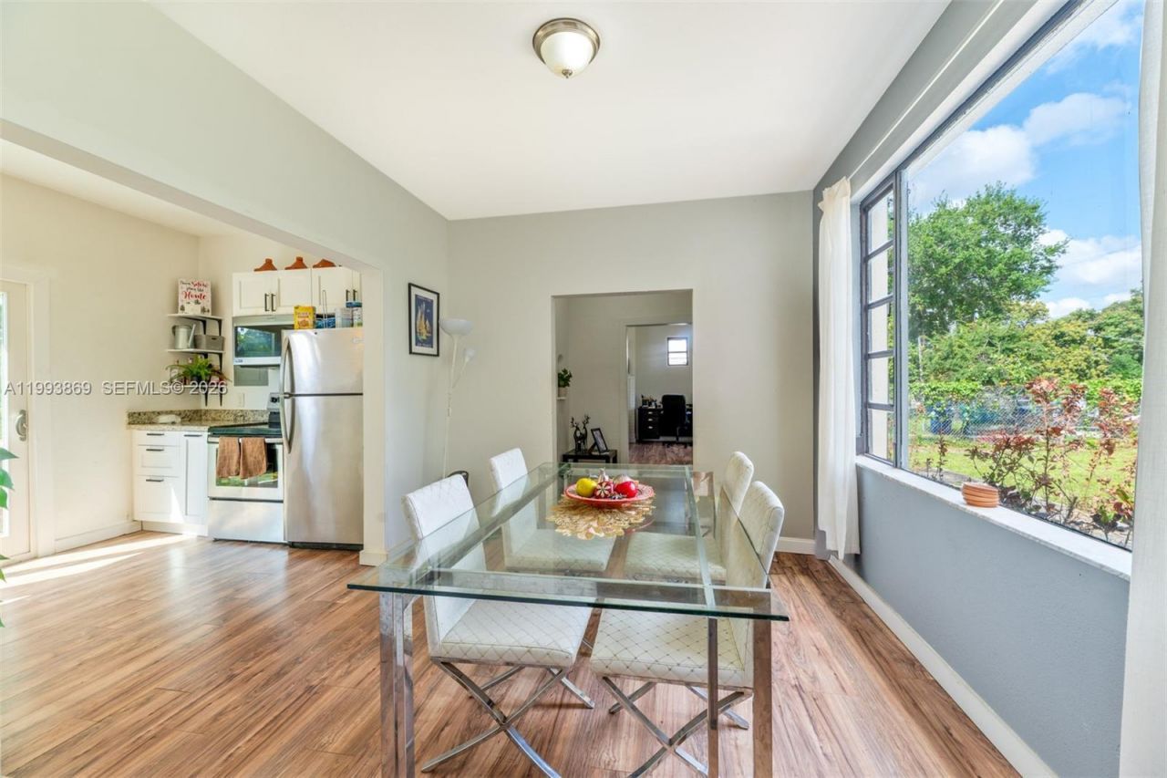 1238 NE 112th St, Unit N/A, Miami, FL 33161 Photo