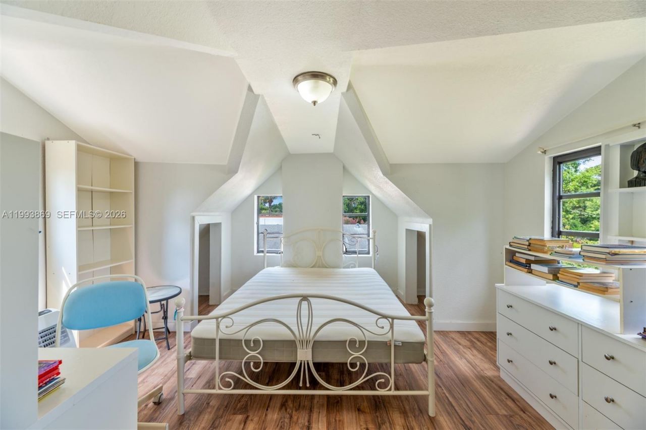 1238 NE 112th St, Unit N/A, Miami, FL 33161 Photo