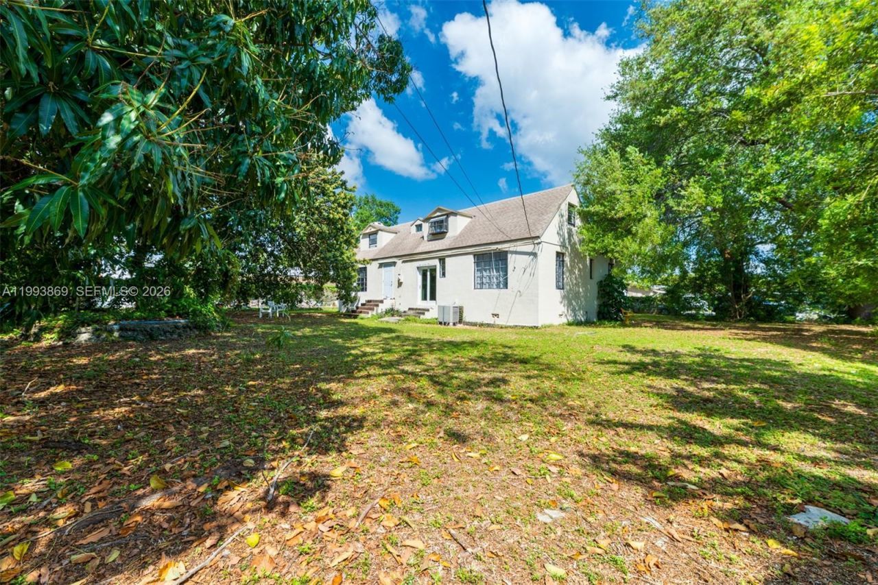 1238 NE 112th St, Unit N/A, Miami, FL 33161 Photo