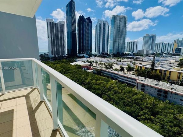 230 174th St, Unit 1518, Sunny Isles Beach, FL 33160
