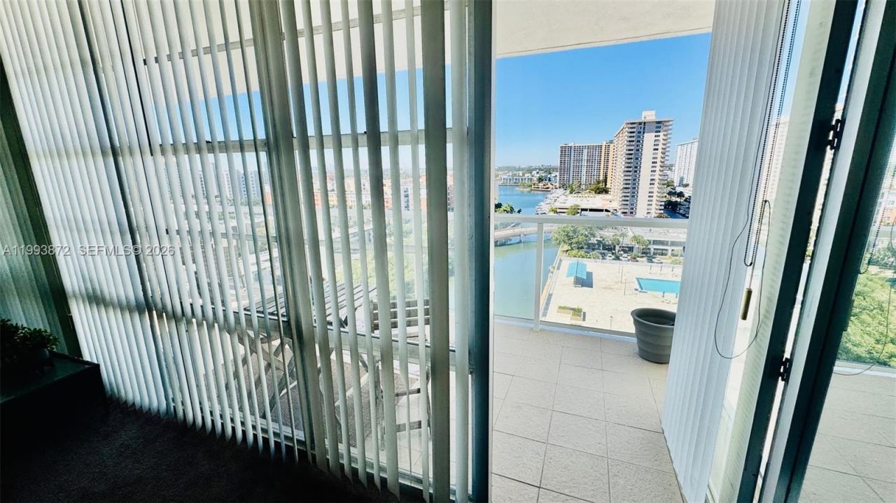 230 174th St , Unit 1518, Sunny Isles Beach, FL 33160 Photo