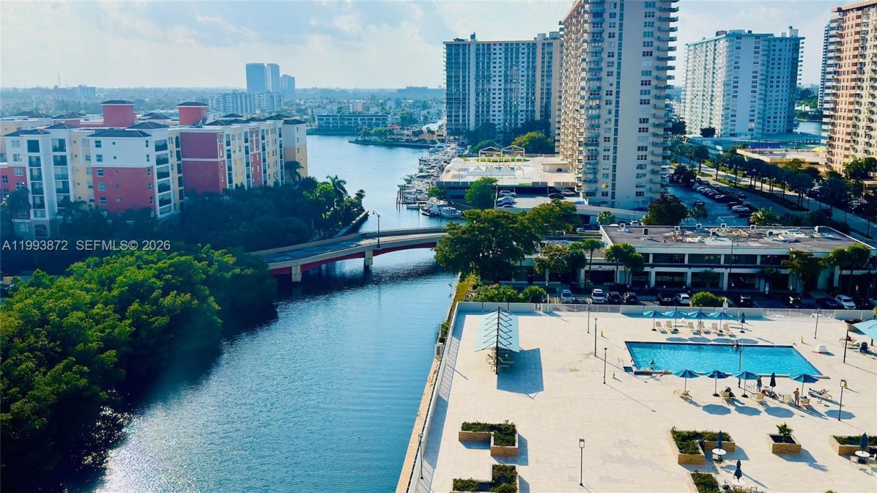 230 174th St, Unit 1518, Sunny Isles Beach, FL 33160 Photo