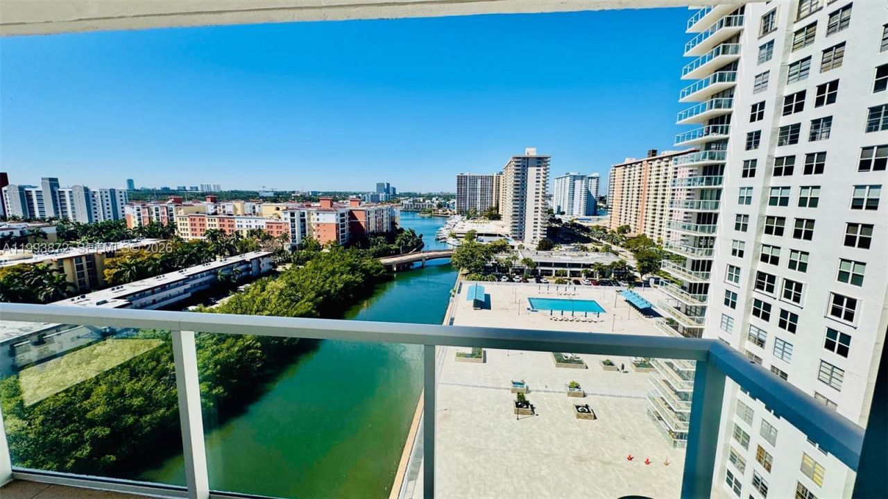 230 174th St, Unit 1518, Sunny Isles Beach, FL 33160 Photo