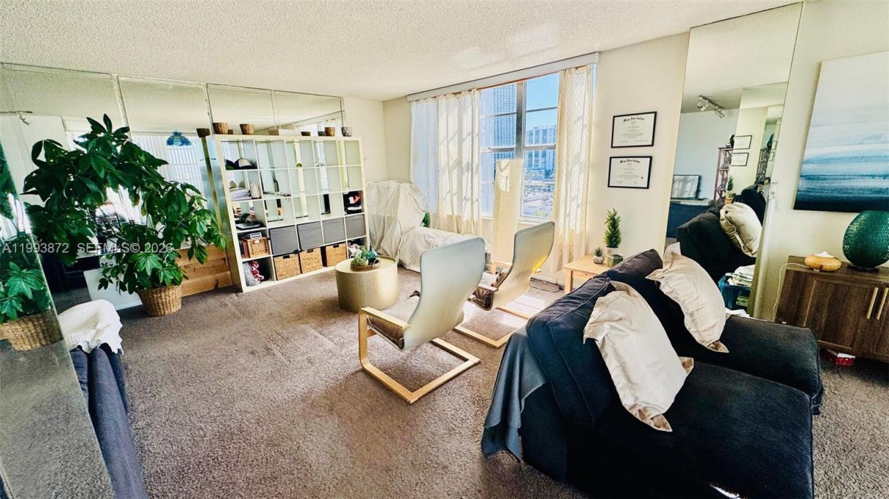 230 174th St , Unit 1518, Sunny Isles Beach, FL 33160 Photo