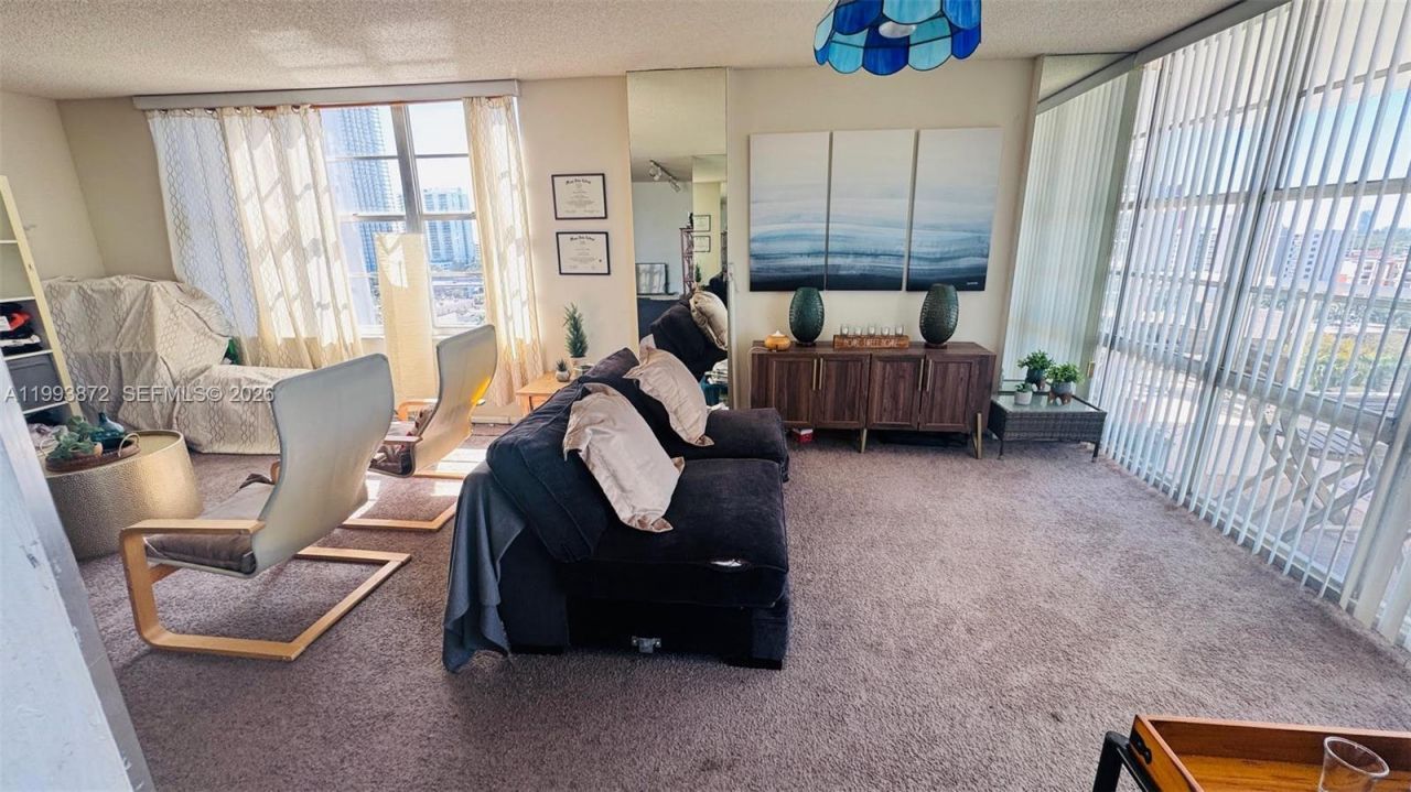 230 174th St , Unit 1518, Sunny Isles Beach, FL 33160 Photo