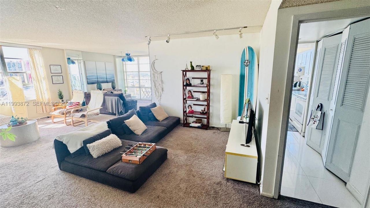 230 174th St , Unit 1518, Sunny Isles Beach, FL 33160 Photo