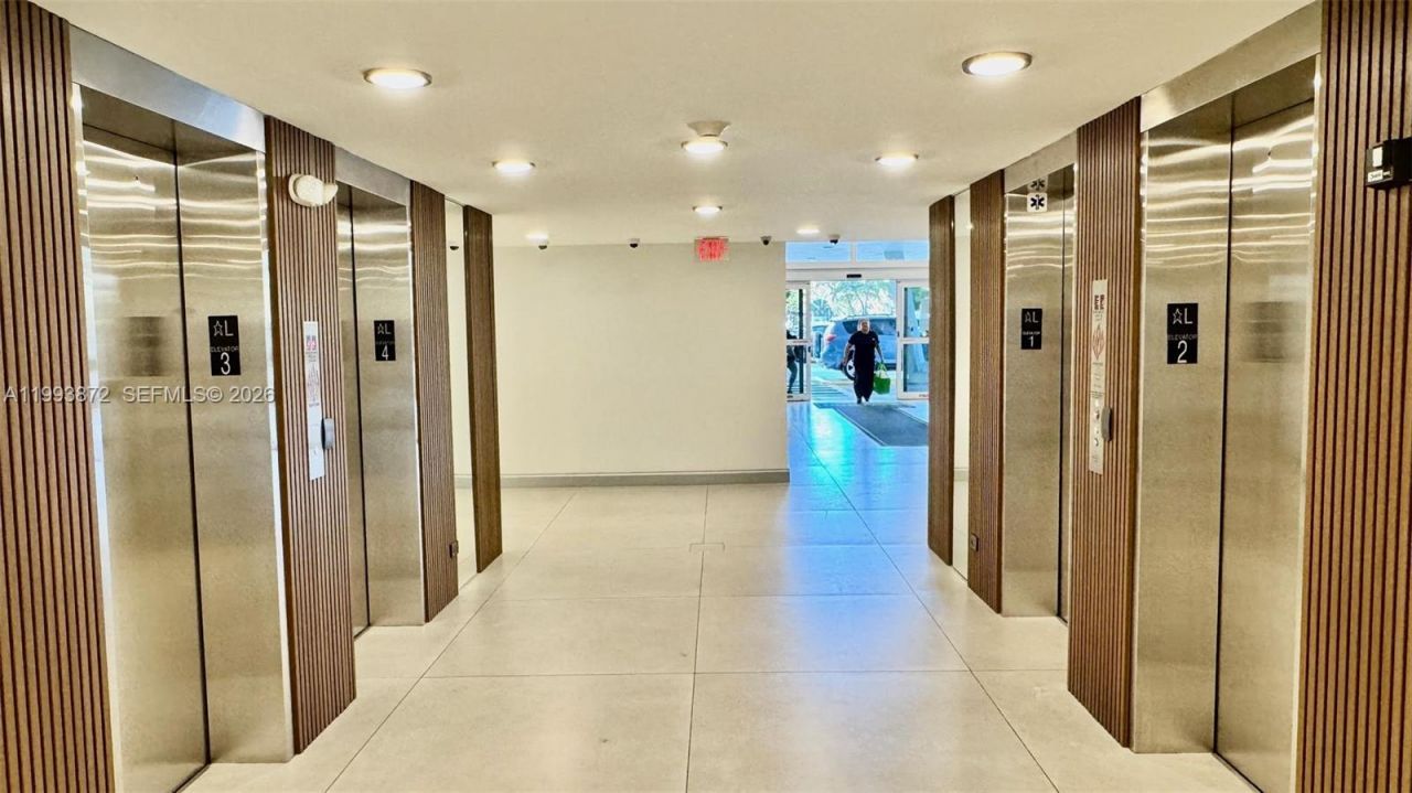 230 174th St , Unit 1518, Sunny Isles Beach, FL 33160 Photo