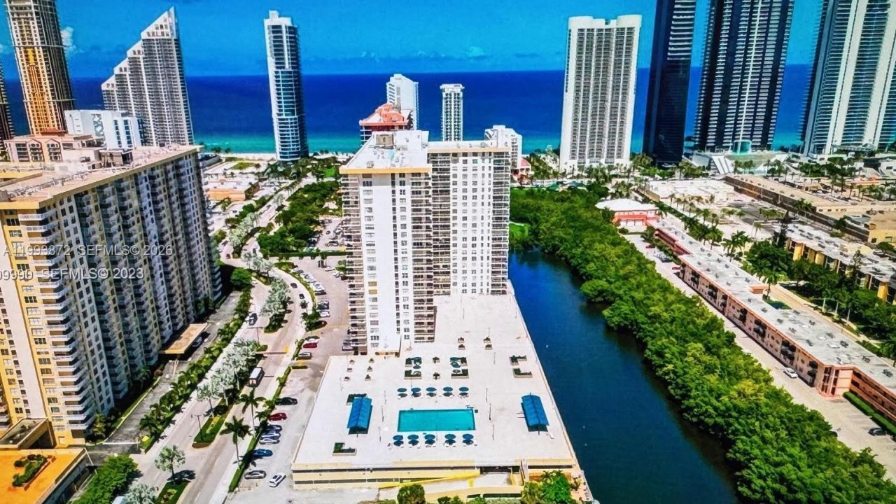 230 174th St, Unit 1518, Sunny Isles Beach, FL 33160 Photo