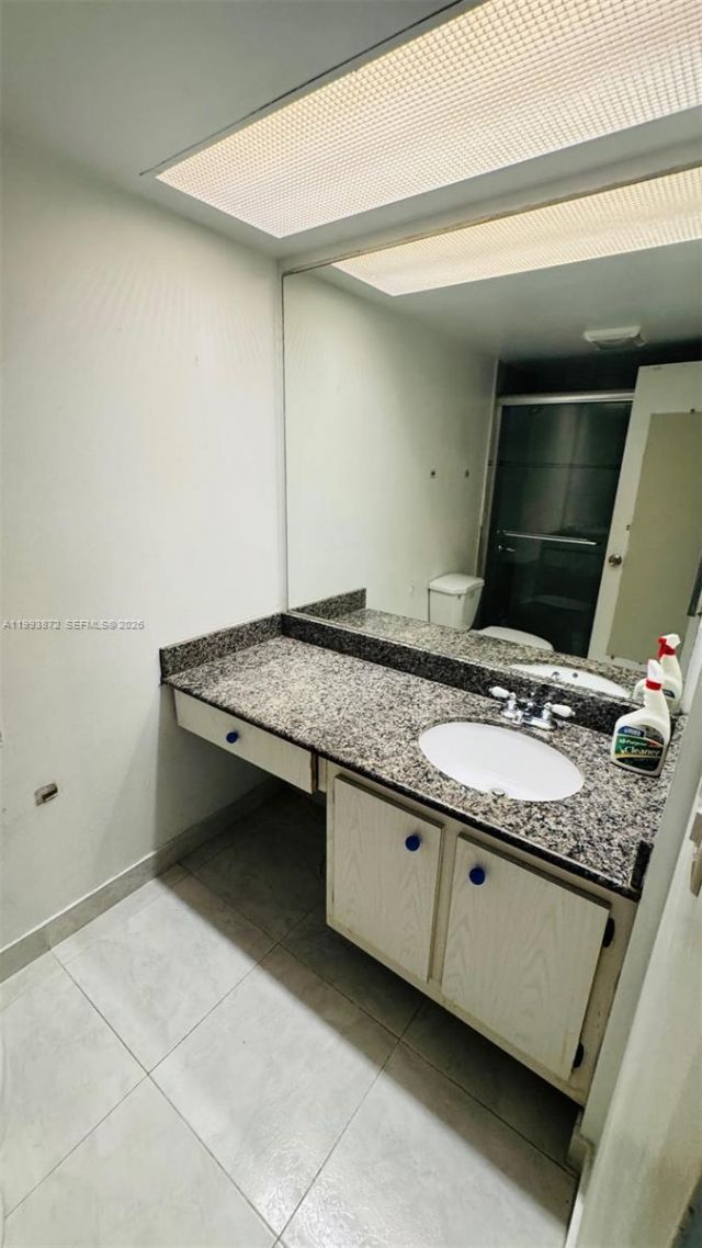230 174th St, Unit 1518, Sunny Isles Beach, FL 33160 Photo