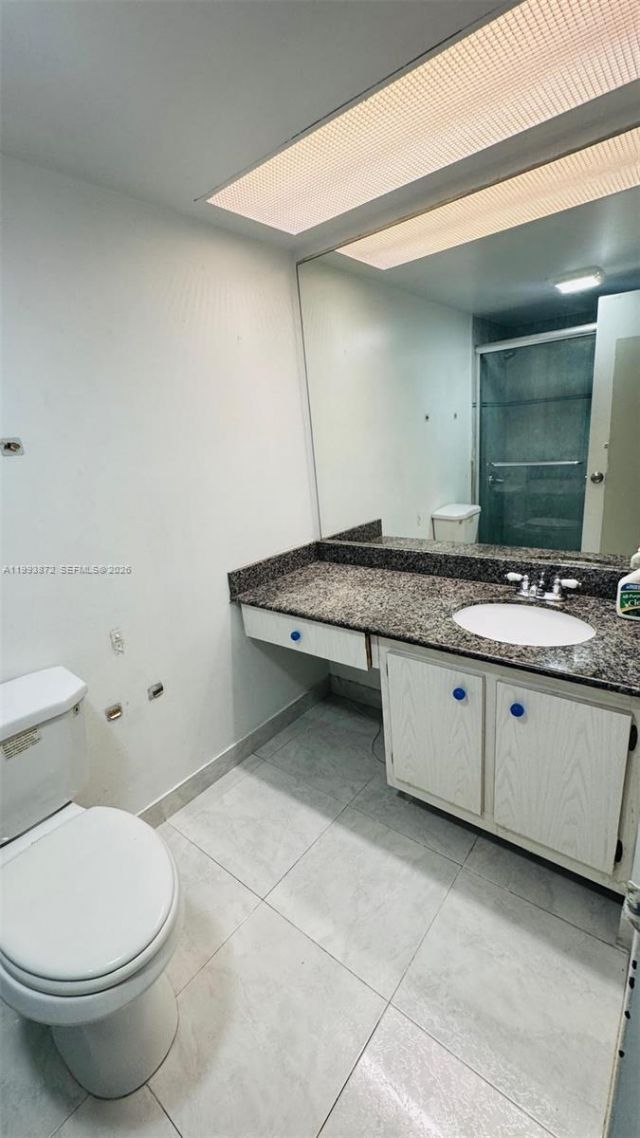 230 174th St, Unit 1518, Sunny Isles Beach, FL 33160 Photo