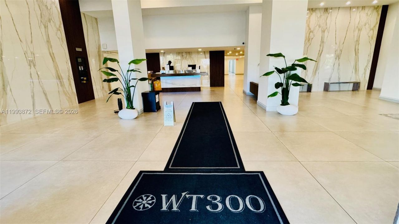 230 174th St, Unit 1518, Sunny Isles Beach, FL 33160 Photo