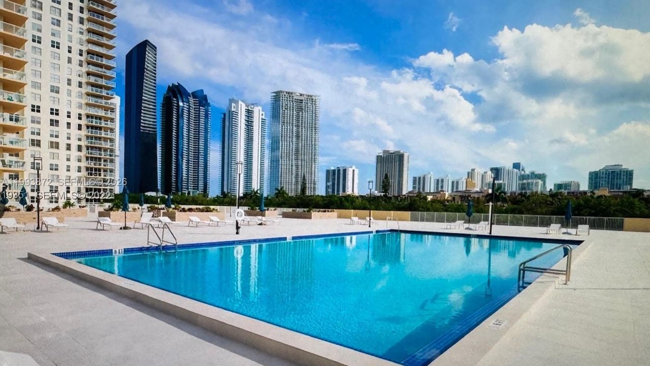230 174th St, Unit 1518, Sunny Isles Beach, FL 33160 Photo