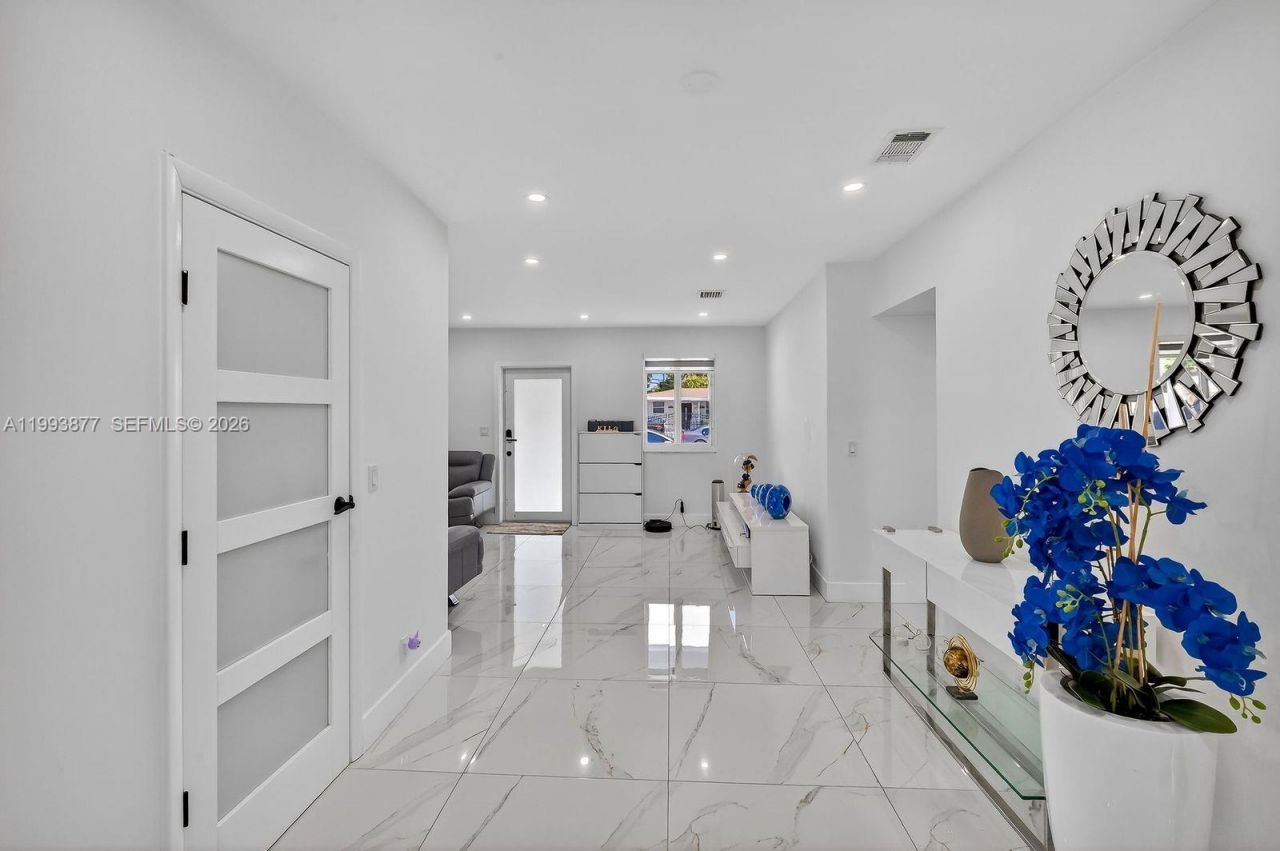 330 NW 195th Ter , Miami Gardens, FL 33169 Photo