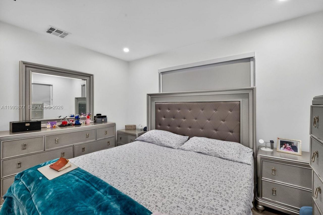 330 NW 195th Ter , Miami Gardens, FL 33169 Photo