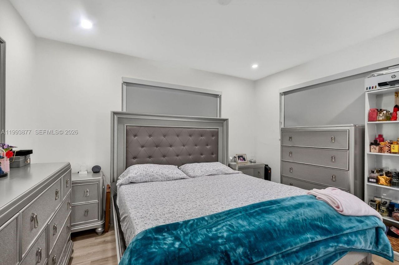 330 NW 195th Ter , Miami Gardens, FL 33169 Photo