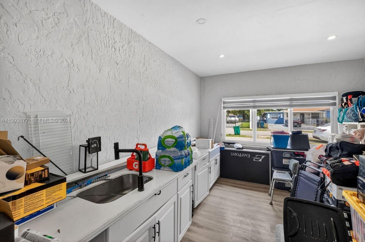 330 NW 195th Ter , Miami Gardens, FL 33169 Photo