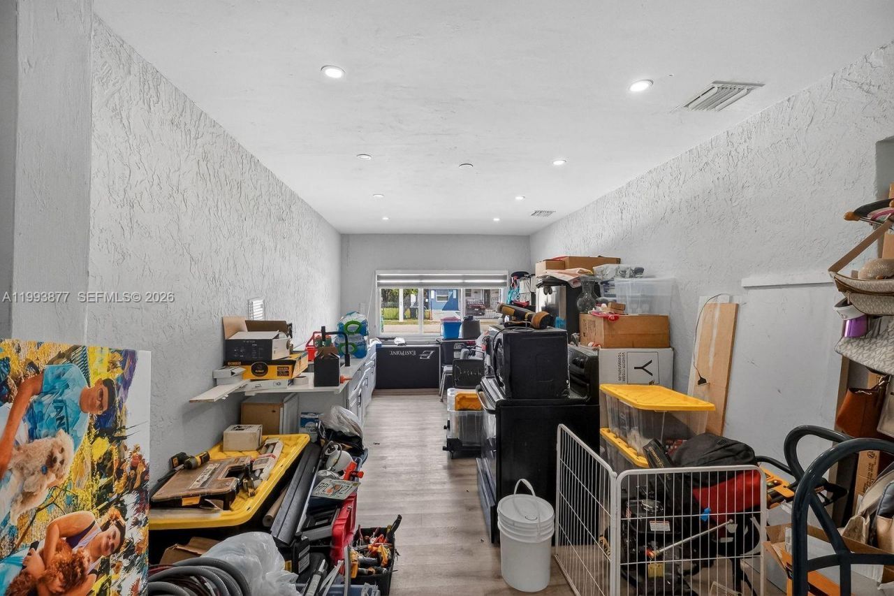 330 NW 195th Ter , Miami Gardens, FL 33169 Photo