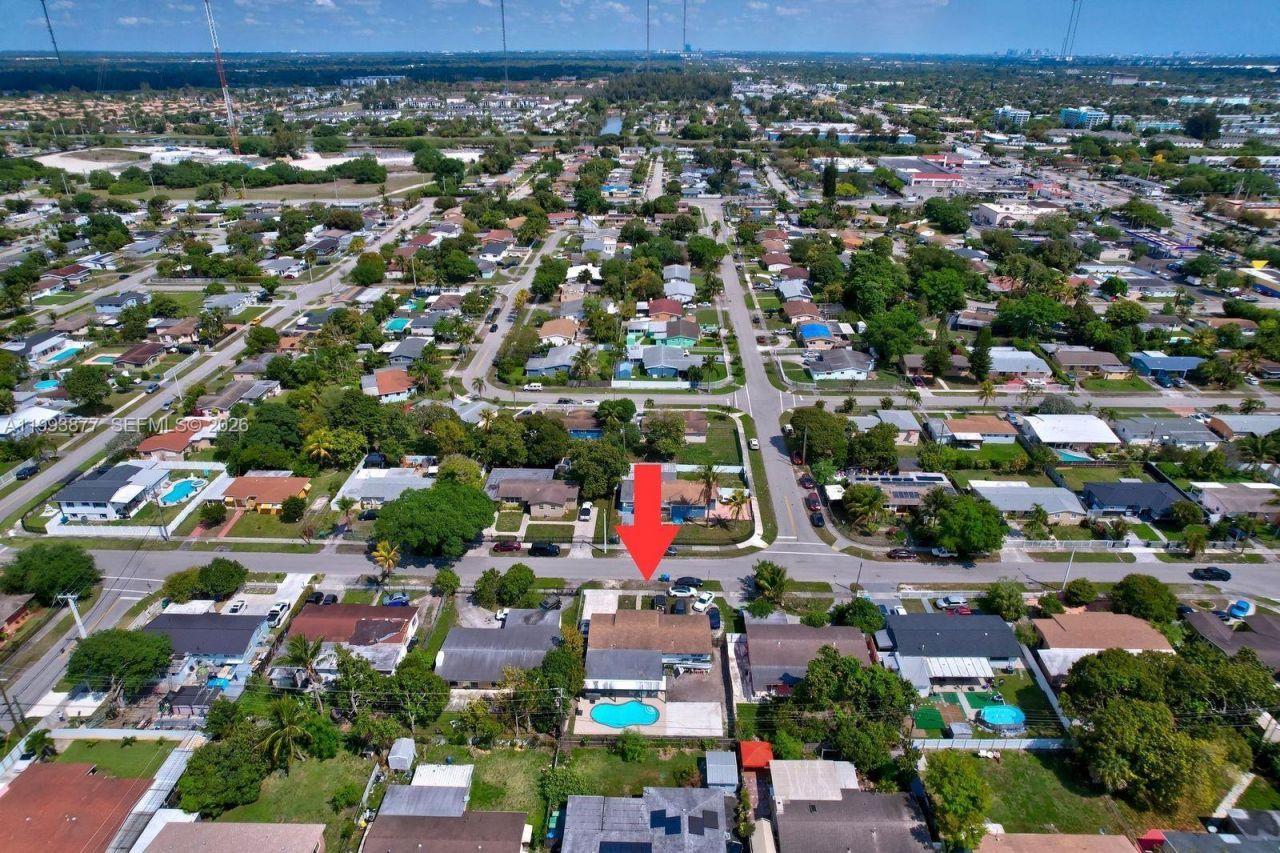 330 NW 195th Ter , Miami Gardens, FL 33169 Photo