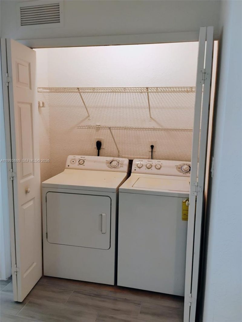 11401 NW 89th St, Unit 220, Doral, FL 33178 Photo