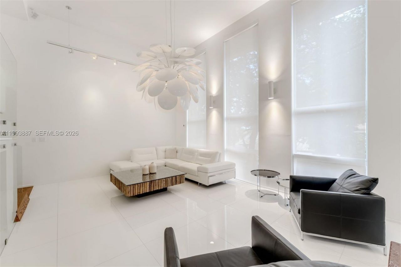 1524 NE Quayside Ter , Unit A4, Miami, FL 33138 Photo